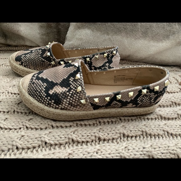 Steve madden snake print studded slip on - Picture 1 of 5